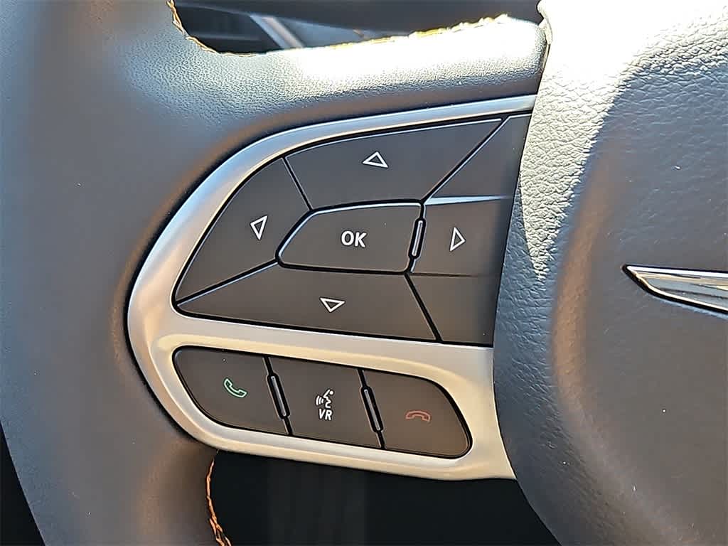 2023 Chrysler Pacifica Hybrid Pinnacle