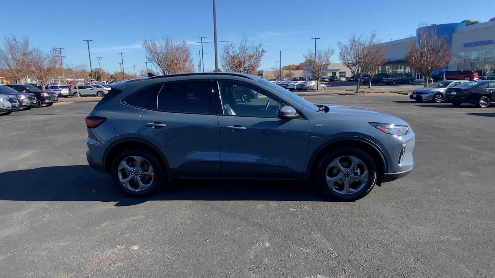 2025 Ford Escape ST-Line Select