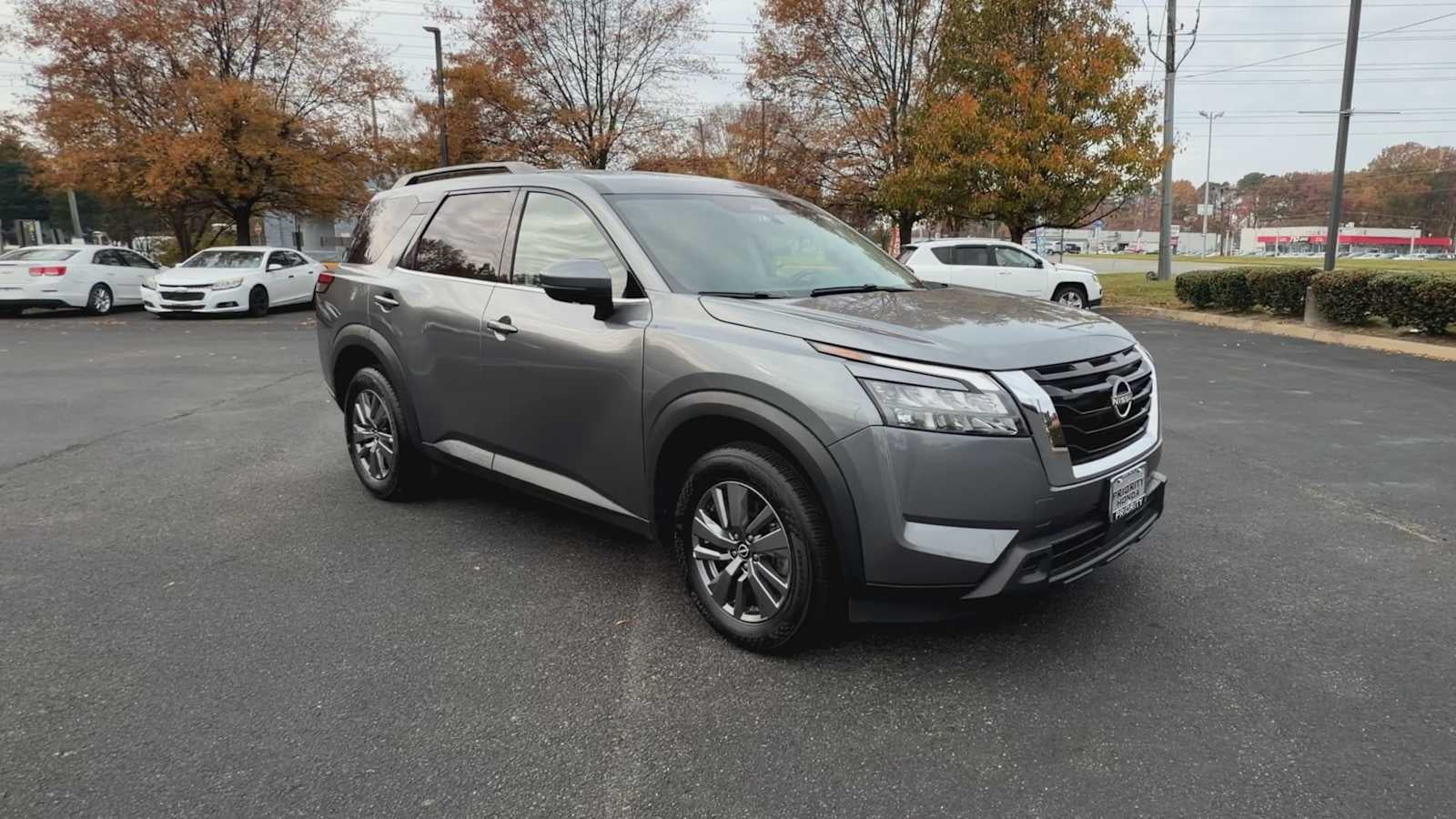 2025 Nissan Pathfinder SV
