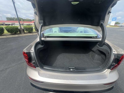 2024 Volvo S60 Plus Dark Theme