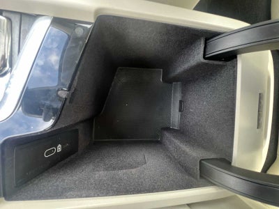 2024 Volvo S60 Plus Dark Theme