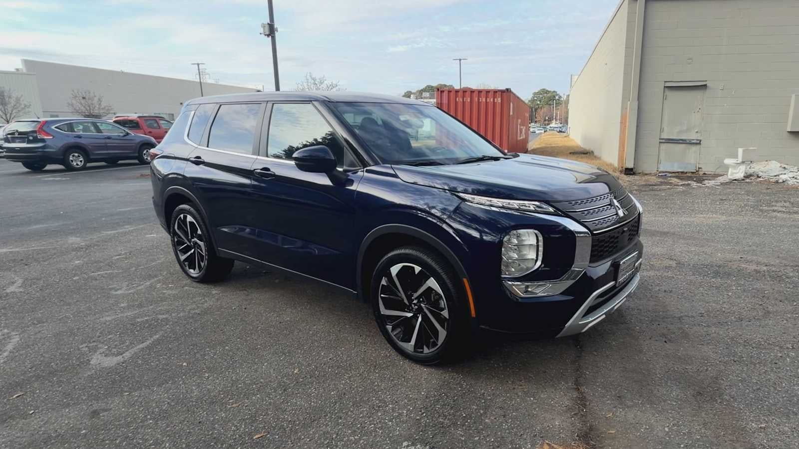 2023 Mitsubishi Outlander SE