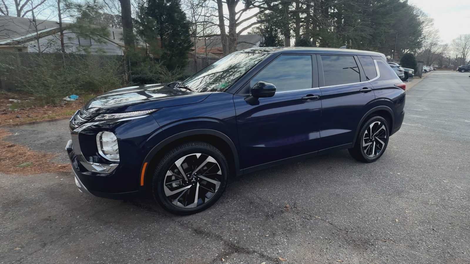 2023 Mitsubishi Outlander SE