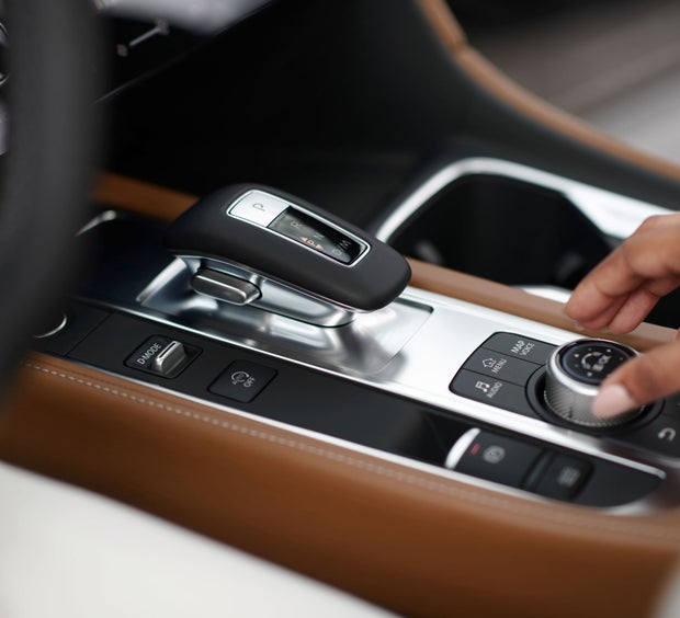 2023 INFINITI QX60 Key Features - Wireless Apple CarPlay® integration | Priority INFINITI in Chesapeake VA